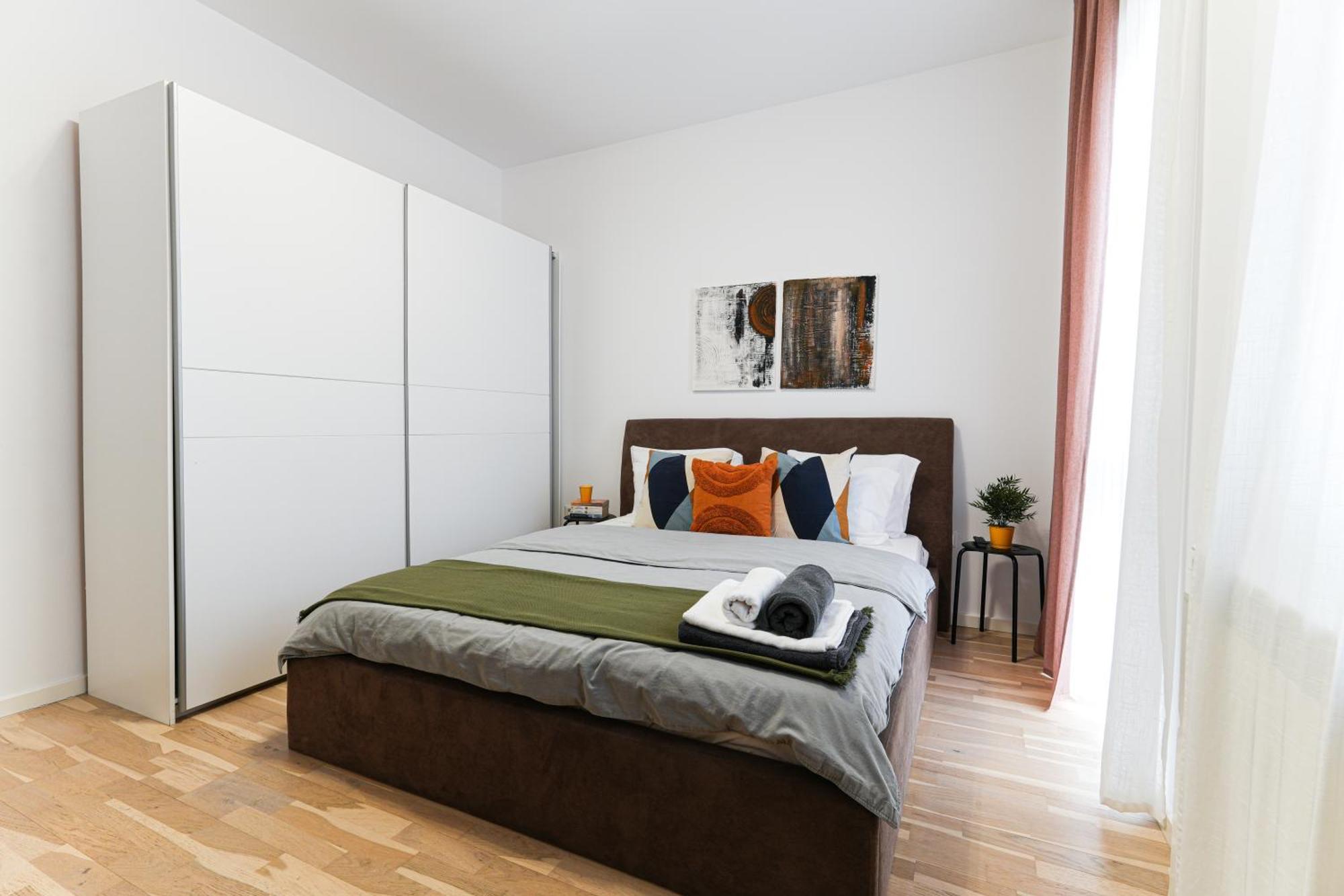 בוקרשט Amalia - Quiet 1Br Apartment With Parking & Wi-Fi מראה חיצוני תמונה